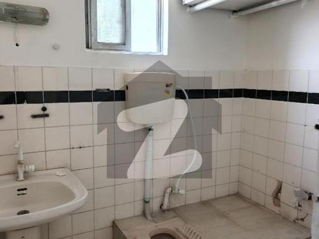 Apartment for rent in Clifton, North Waziristan