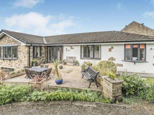 House for sale in Holmfirth, West Yorkshire