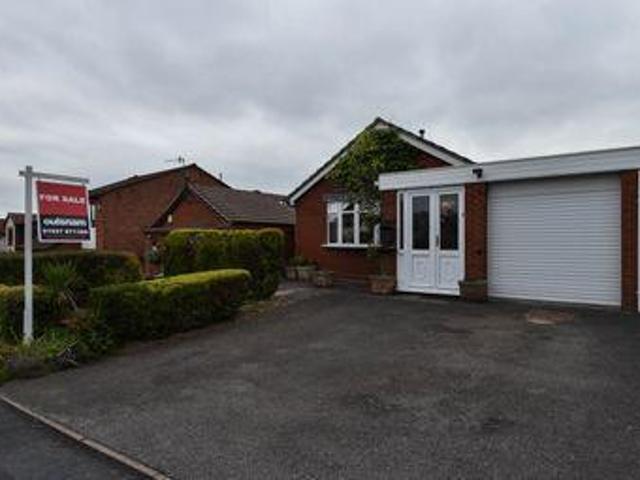 House for sale in Bromsgrove, Worcestershire