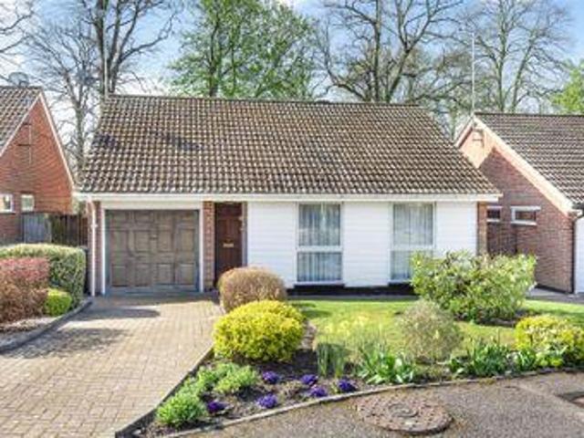 House for sale in Crowthorne, Bracknell Forest