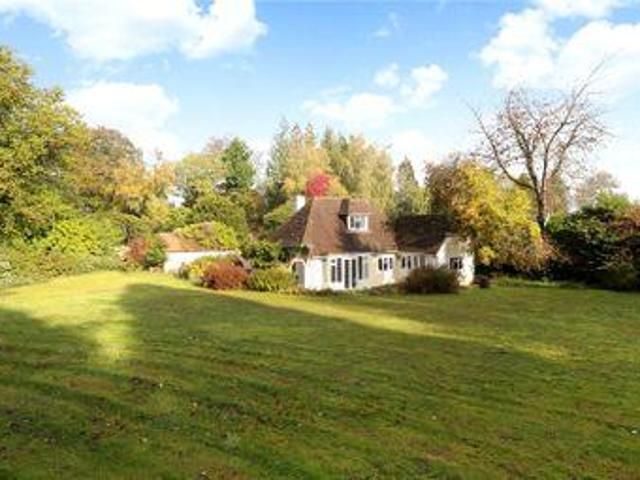 House for sale in Fole, Surrey