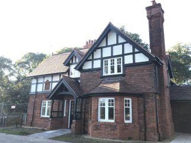 House for rent in Elmfield, Leicestershire