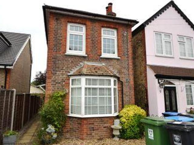 House for rent in Pouchen End, Hertfordshire