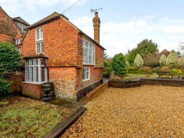 House for sale in Fole, Surrey