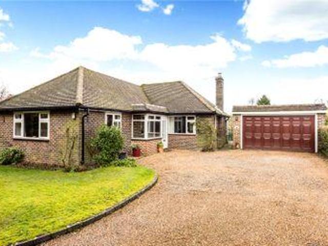 House for sale in Hillview, Surrey