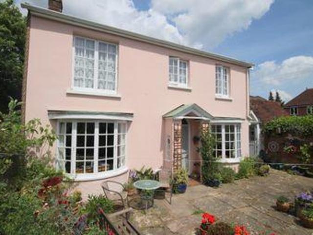 House for sale in Horsham, West Sussex