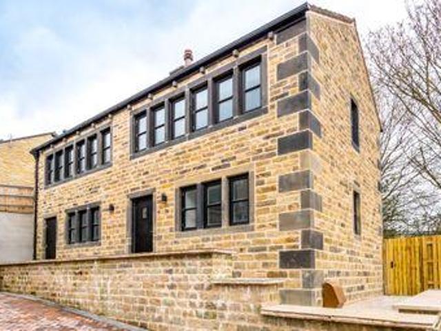House for sale in Holmfirth, West Yorkshire