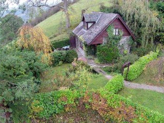 House for sale in Llangollen, Wales