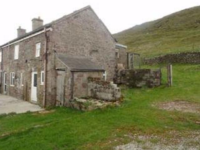 House for sale in Charlesworth, East Midlands