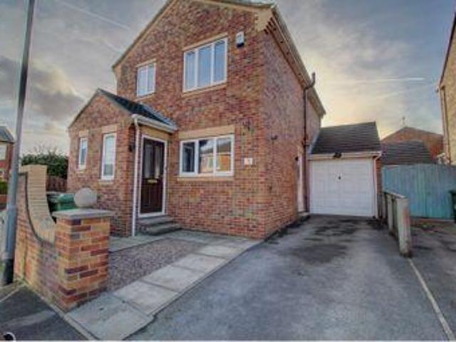 House for sale in Ossett, West Yorkshire