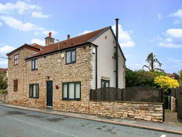 House for sale in Knottingley, West Yorkshire