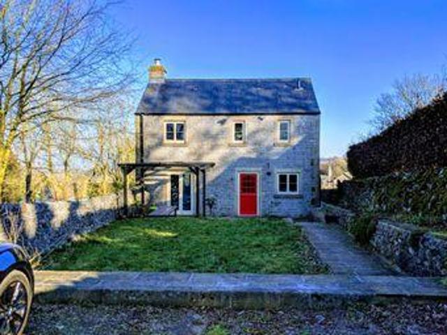House for sale in Charlesworth, East Midlands