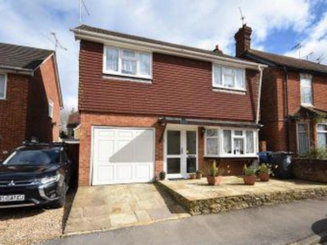 House for sale in Farnham, Waverley