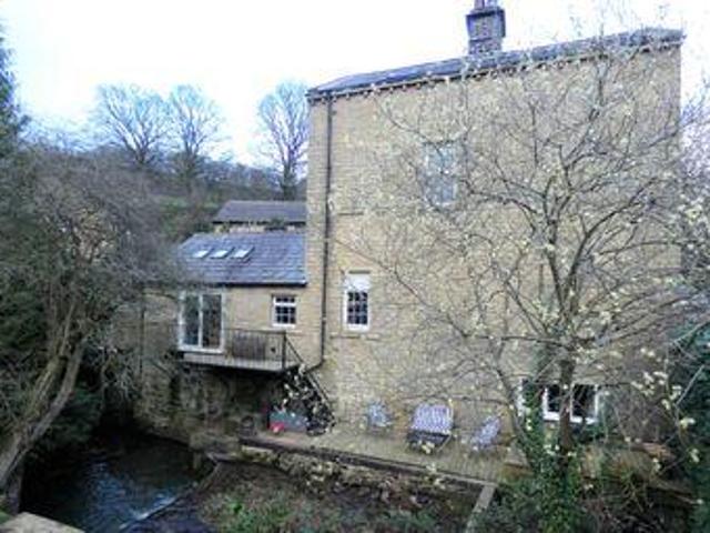 House for sale in Halifax, West Yorkshire