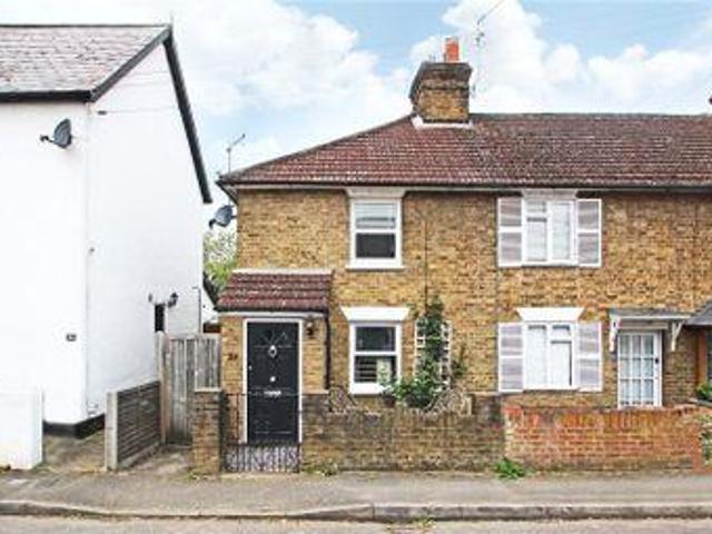 House for rent in Row Town, Surrey