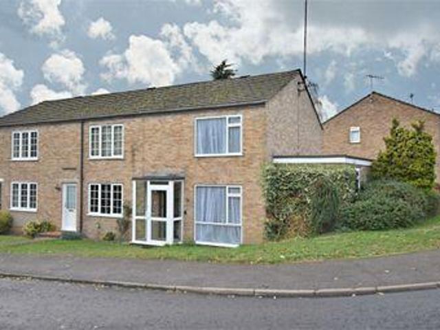 House for rent in Pouchen End, Hertfordshire