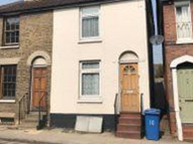 House for sale in Oad Street, Kent