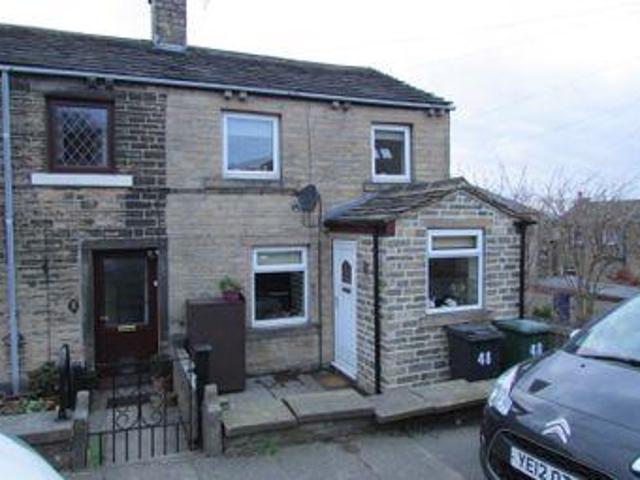House for sale in Huddersfield, West Yorkshire