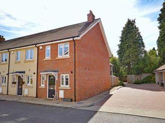 House for sale in Fole, Surrey