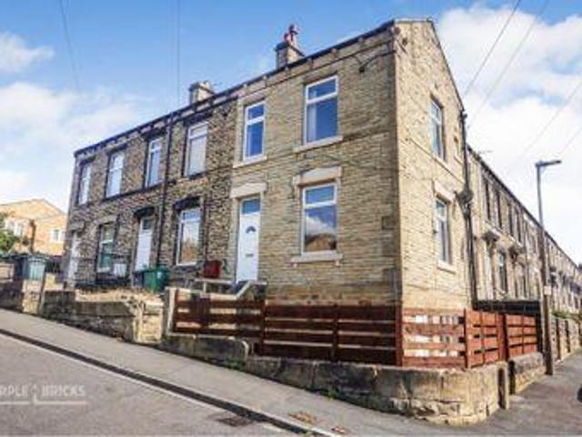 House for sale in Batley, West Yorkshire