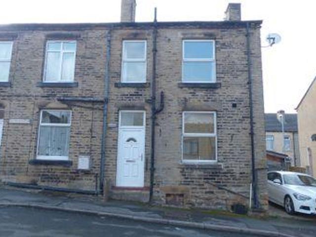 House for sale in Heckmondwike, West Yorkshire