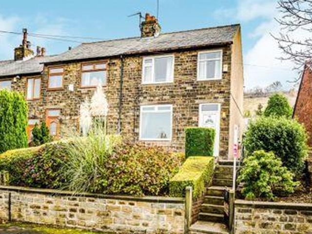House for sale in Huddersfield, West Yorkshire