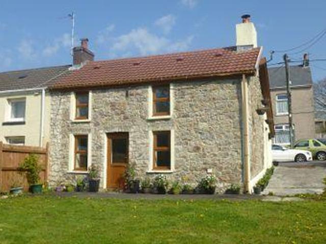 House for sale in Ammanford, Wales
