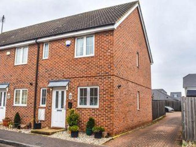 House for sale in Duton Hill