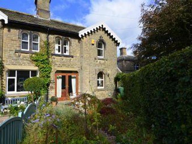 House for sale in Holmfirth, West Yorkshire