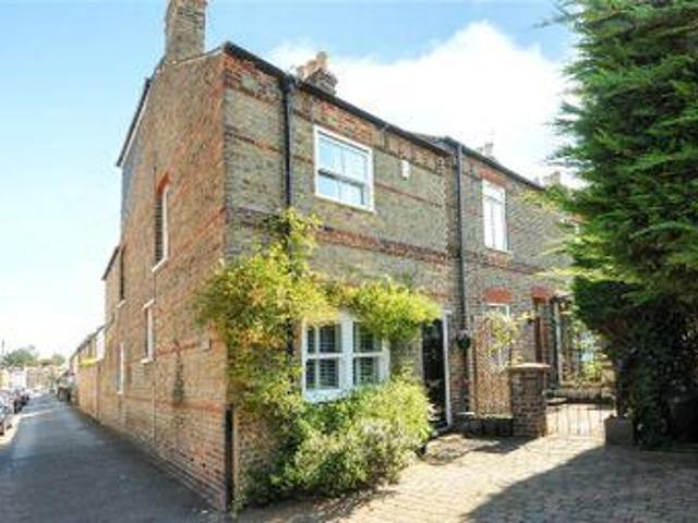 House for sale in Lambourn, West Berkshire