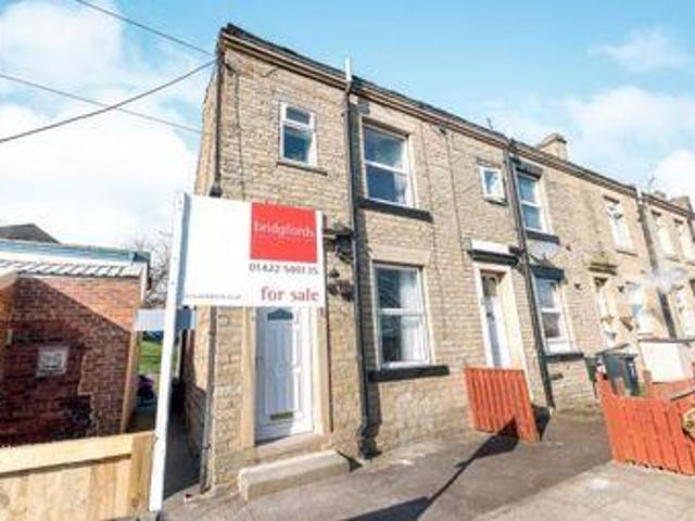 House for sale in Brighouse, West Yorkshire