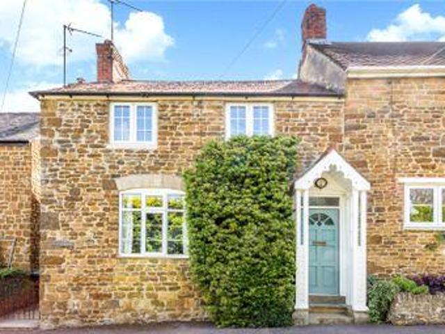 House for sale in Evershot, Oxfordshire
