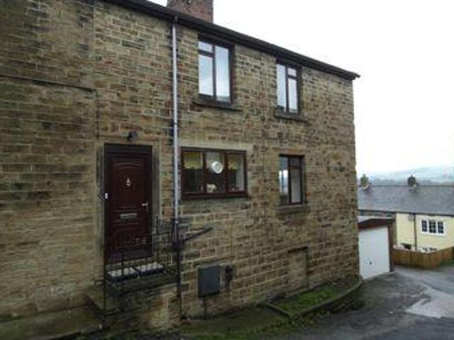 House for sale in Huddersfield, West Yorkshire