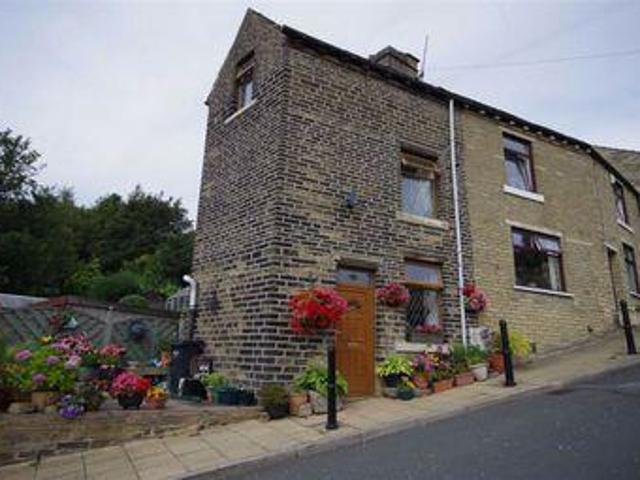 House for sale in Halifax, West Yorkshire