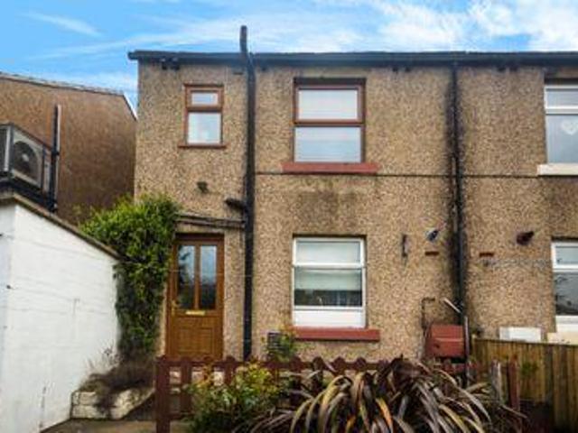 House for sale in Huddersfield, West Yorkshire