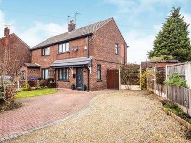 House for sale in Widnes