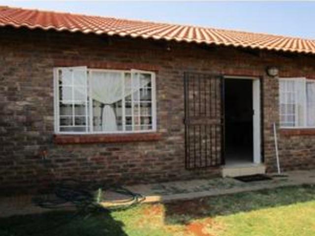 Townhouse for sale in Akasia, Gauteng