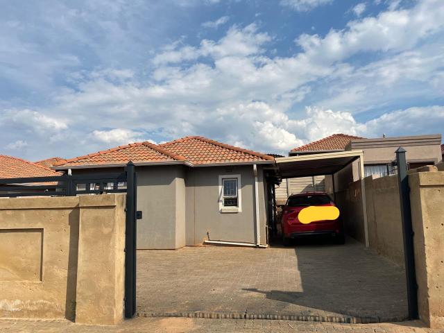 House for rent in The Orchards, Akasia
