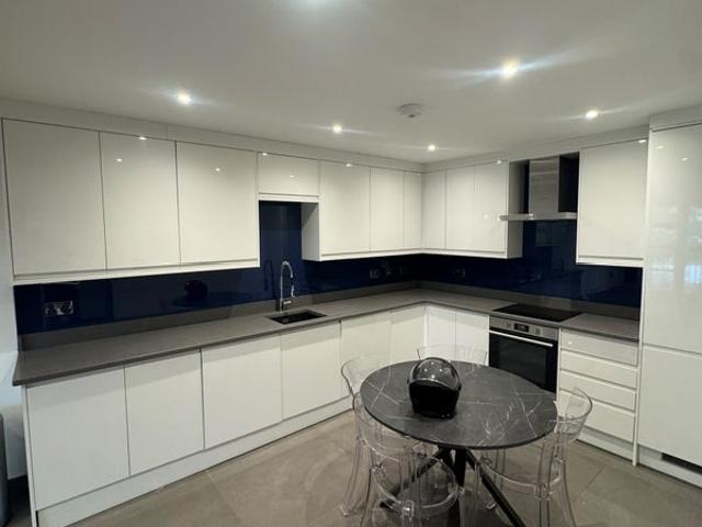 Apartment for rent in Mile End, Greater London
