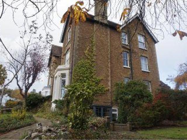 House for rent in Fole, Surrey