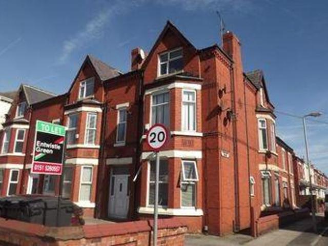 House for rent in Calderstones