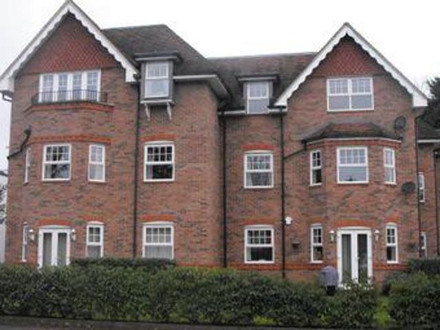 House for rent in Ashley Park, Surrey
