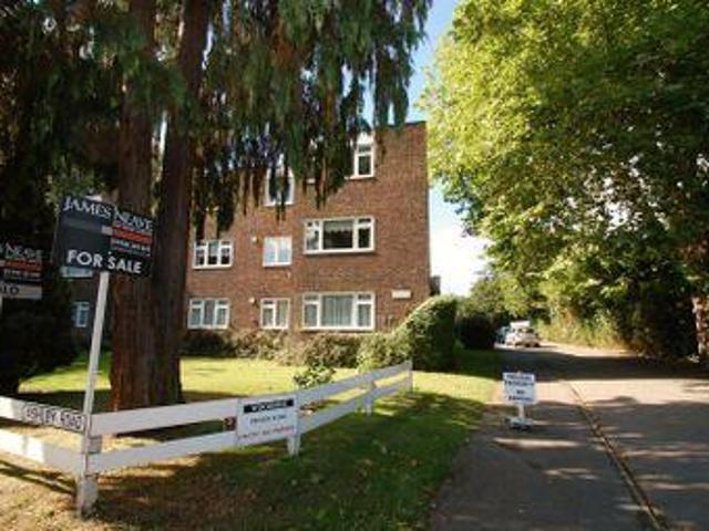 House for rent in Ashley Park, Surrey