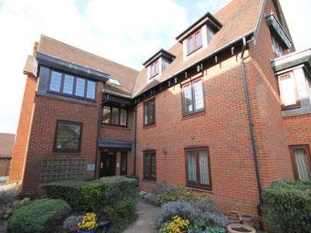 House for rent in Pachesham Park, Surrey
