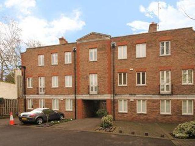 House for rent in Twickenham, Greater London