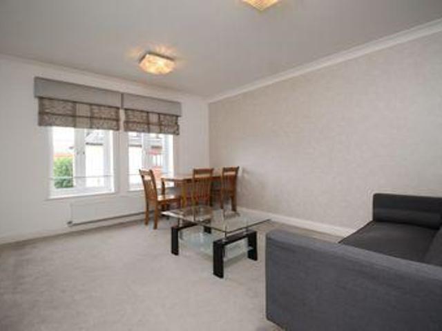 House for rent in Row Town, Surrey