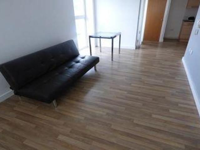 House for rent in Calderstones