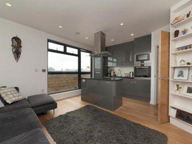 House for rent in Lyons, Greater London