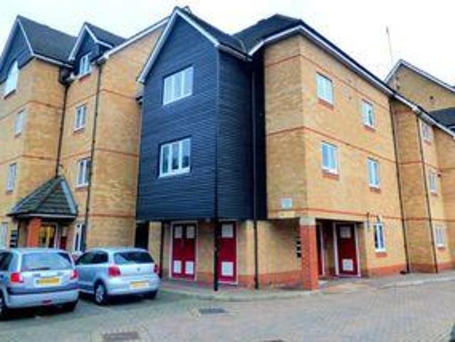 House for rent in Brentford End, Greater London