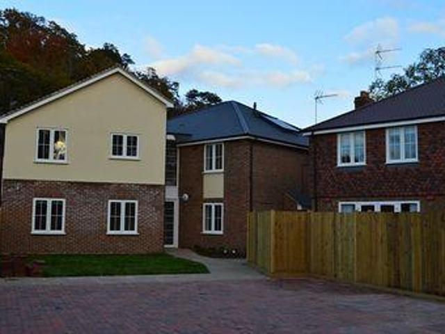 House for rent in Fole, Surrey
